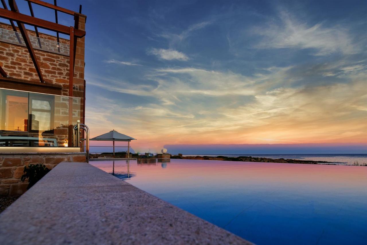 Athinais Villa Palaiochora Exterior photo